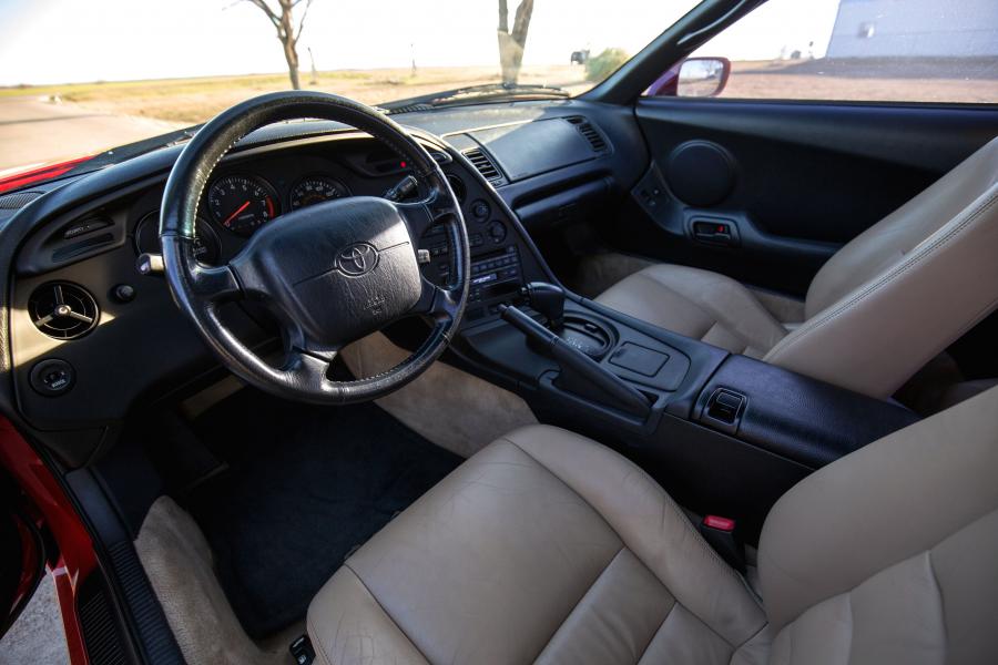 Интерьер Toyota Supra Turbo Targa (JZA80) 1993 года  (NA) (фото 31 из 39)